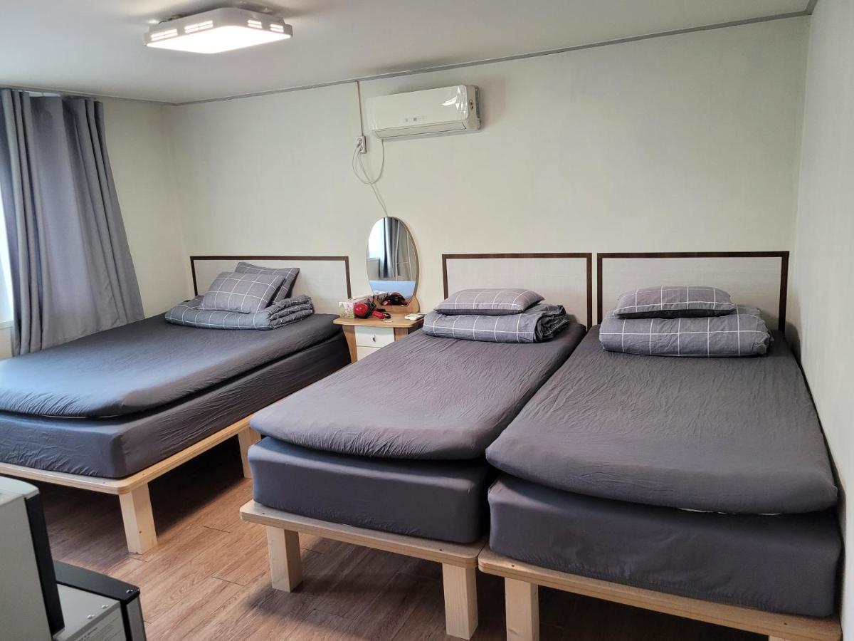 Hostel Able Hongdae *